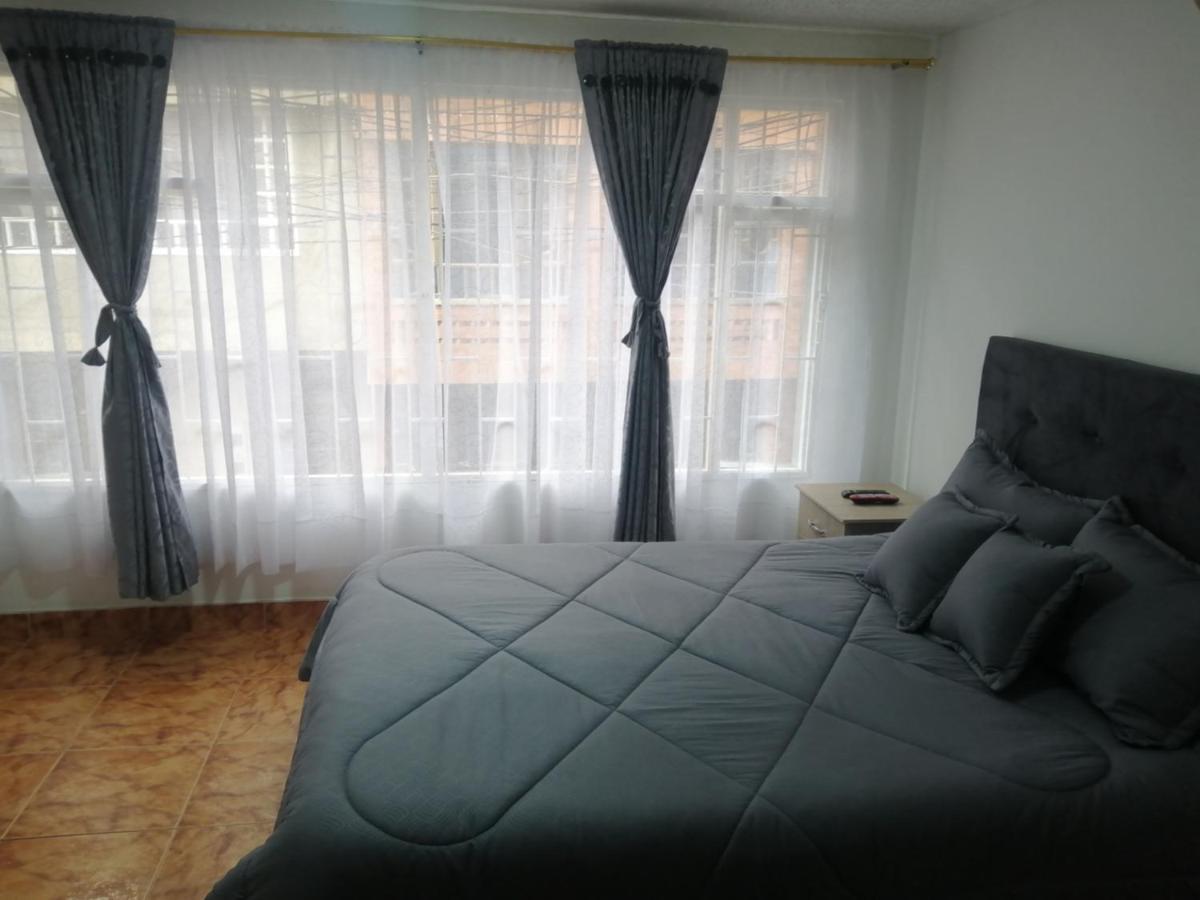 Habitacion Privada Cerca Al Aeropuerto Y Terminal Bogota Ngoại thất bức ảnh